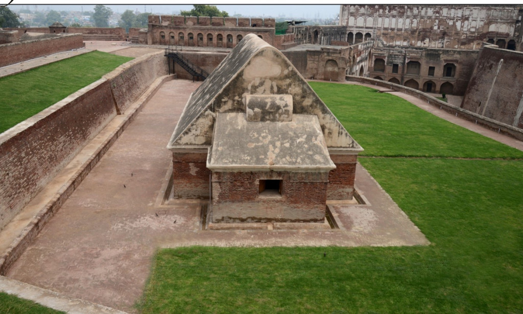 Barood Khana: Unveiling the Resplendent structure in Lahore fort