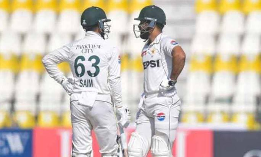 Third Test: Pakistan resume batting in reply of England’s 267 on Day 2